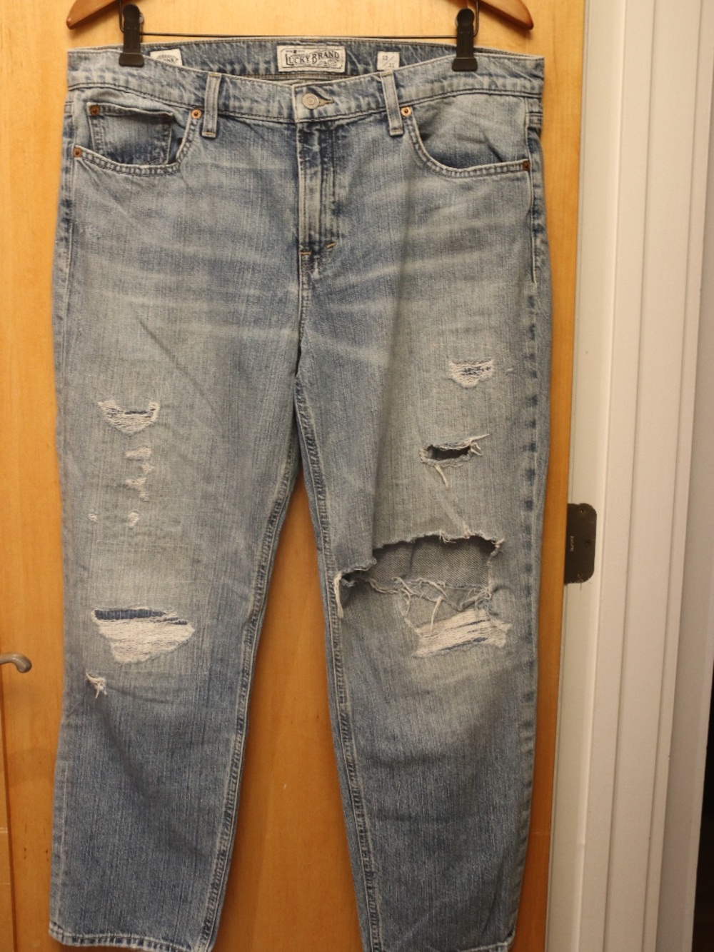 Lucky Brand NWOT "Cone Denim" Pre Torn, Straight Leg Jeans size 12/31.